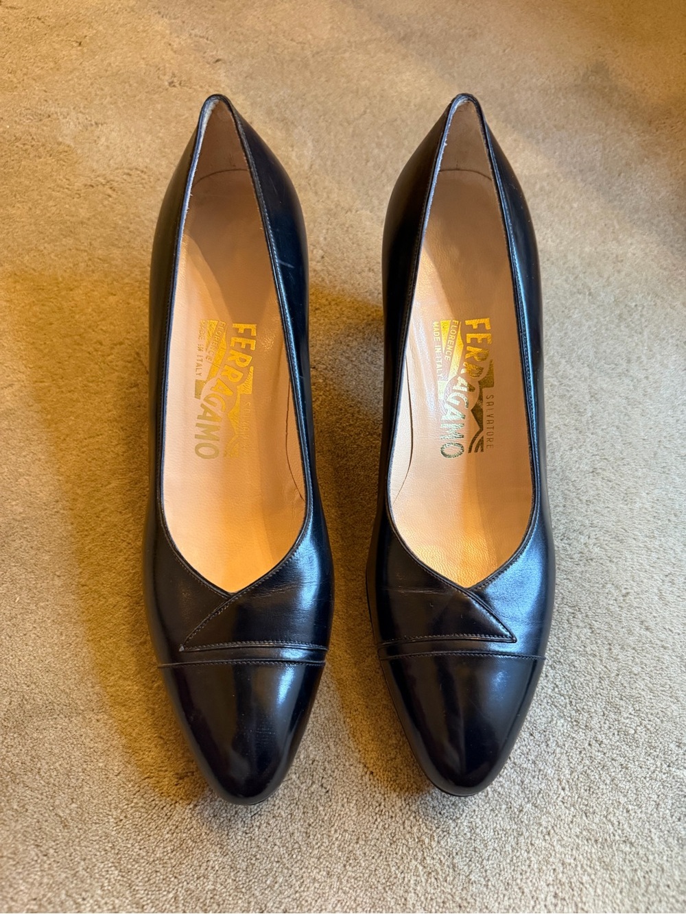 Salvatore Ferragamo Black Leather Pointed Pumps